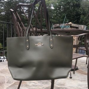 Olive green coach tote purse